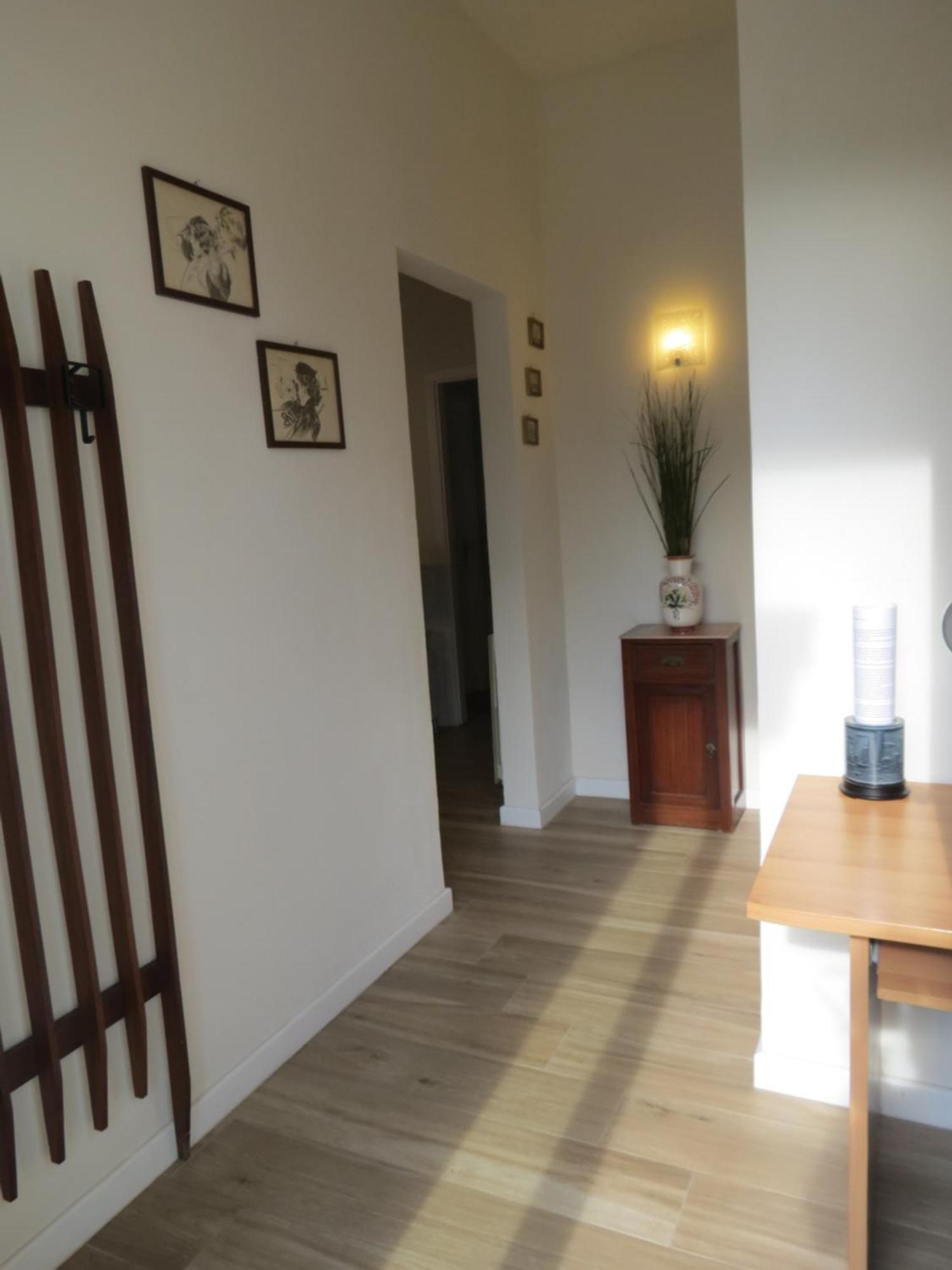 Apartment “bouganville” Loc Avane Pisa